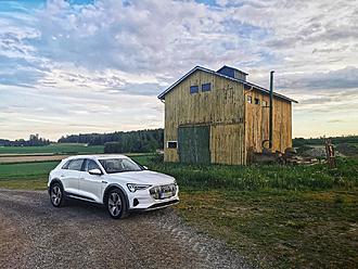 Click image for larger version

Name:	e-tron.jpeg
Views:	1526
Size:	307,6 Kt
ID:	1919442