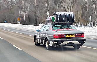 Click image for larger version  Name:	Dutch_Audi_100.jpg Views:	0 Size:	240,1 Kt ID:	1966194